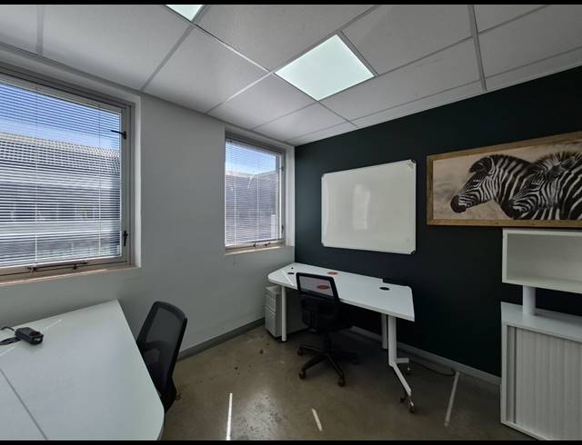 26M² OFFICE TO LET IN ROSEBANK